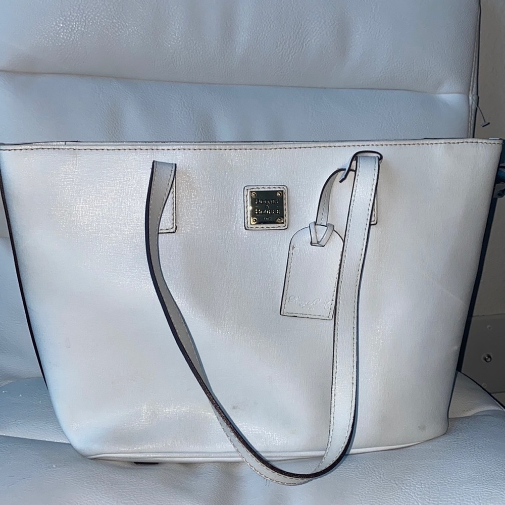 Dooney and bourke tote